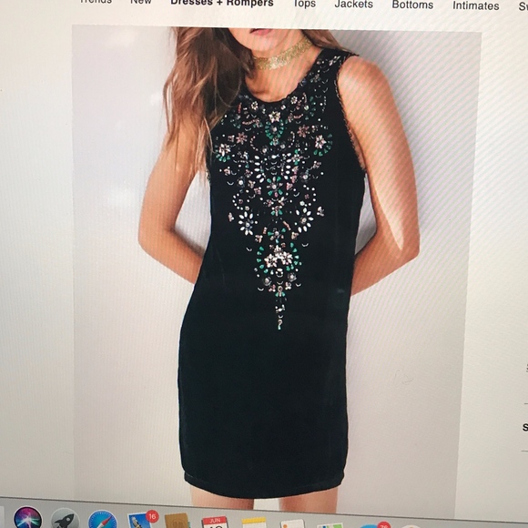 URBAN OUTFITTERS Ecote Velvet Mini Shift Dress - Picture 3 of 4